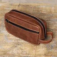 Men's leather toiletry case, 'Adventurer in Camel' - Men's Camel Brown Leather Toiletry Case from Peru